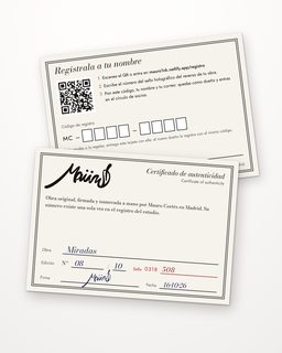 Tarjeta de autenticidad de Miradas: anverso firmado por Maüro y reverso con las casillas del código de registro
